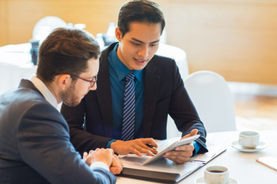10 Universitas Internasional dengan Program S2 Bisnis Digital Terbaik: Panduan Lengkap untuk Karir Global