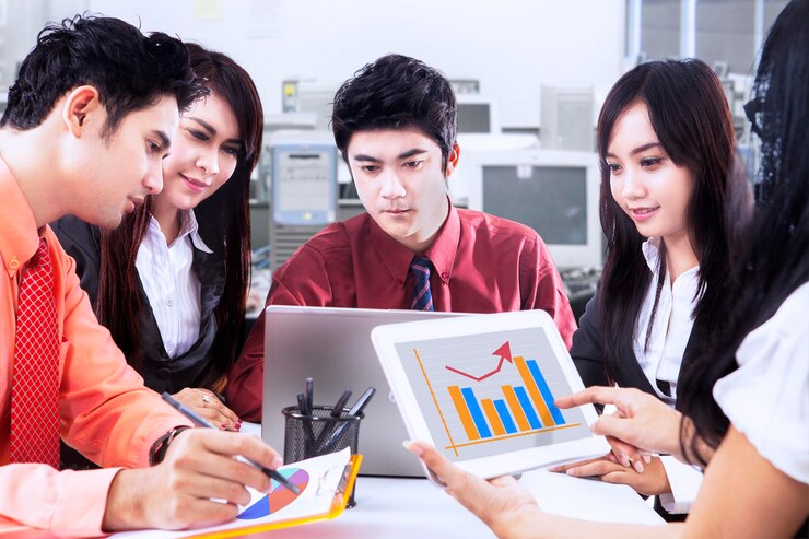 Apakah Mahasiswa Bisnis Digital Perlu Belajar Coding? Ini Penjelasannya