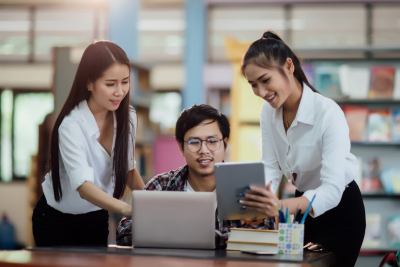 Bisnis Digital Berbasis Jasa: Peluang dan Cara Memulai