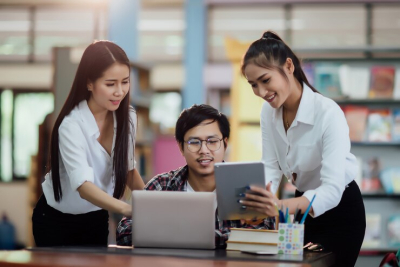 Mata Kuliah Bisnis Digital: Panduan Lengkap Kurikulum, Kompetensi, dan Tren Terkini